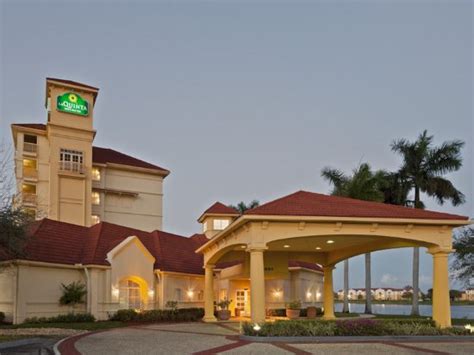 La Quinta Inn & Suites Ft. Lauderdale Airport - UPDATED 2017 Prices & Hotel Reviews (Hollywood ...