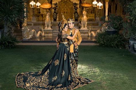 All About a Balinese Traditional Wedding Dress | Bali Wedding