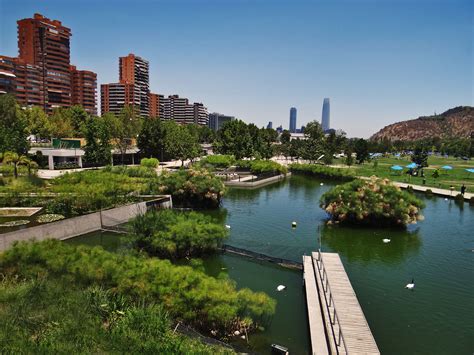 Parque Bicentenario - Santiago | Vacaciones en chile, Santiago de chile ...