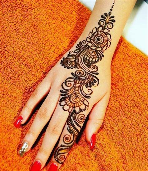 Stylish Arabic Mehndi Designs For Back Hand 2022