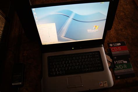 Sony Vaio Laptop VGN-A217S (12) XP running on desktop | Flickr