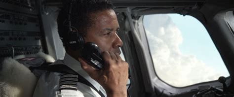 Movie Review: Flight Starring Denzel Washington