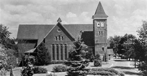 Tuskegee Institute September 19, 1881 Booker T. Washington opens Tuskegee Institute in Alabama ...