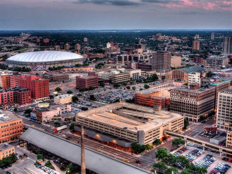 Historical: Hubert H. Humphrey Metrodome – until 2013 – StadiumDB.com