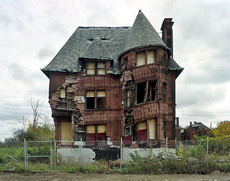 Grandeur Lost: The Modern Ruins of Abandoned Detroit | Urbanist