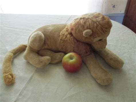 Large Antique Plush Lioness, Lion, All Wood Straw Padded, Recumbent, 40 ...