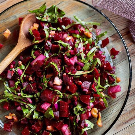 Roasted Beet Salad Recipe - EatingWell