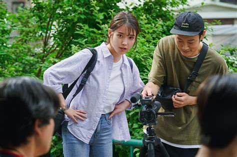 IU Talks About Her Chemistry With Park Seo Joon In "Dream," Lee Jong Suk's Support, And More ...