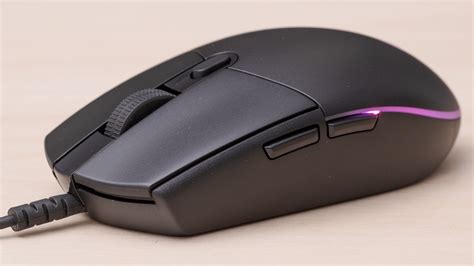 Logitech G Pro Wireless vs Logitech G PRO HERO Side-by-Side Mouse ...