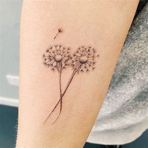 Share 69+ fine line dandelion tattoo super hot - in.cdgdbentre