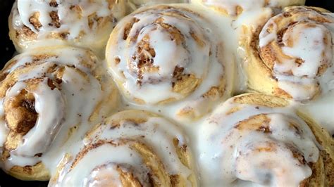 How to Make Pillsbury Cinnamon Rolls As Moist As Fresh-Baked Cinnabons