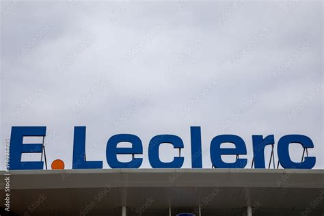 e Leclerc logo brand store wall supermarket E.Leclerc hypermarket sign ...