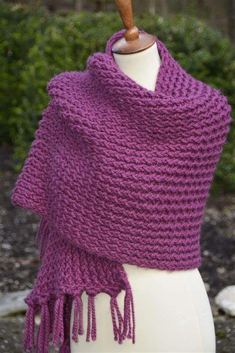 Easy Double Knit Shawl - KB Looms Blog