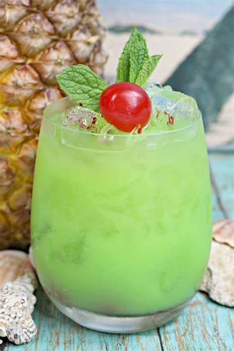 Alcoholic Drinks - BEST Hawaiian Cocktail Recipe - Easy and Simple On ...