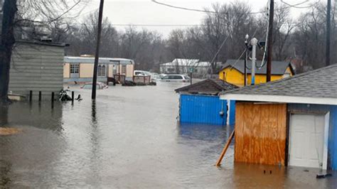 8 reported dead as heavy rains flood Missouri | Fox News