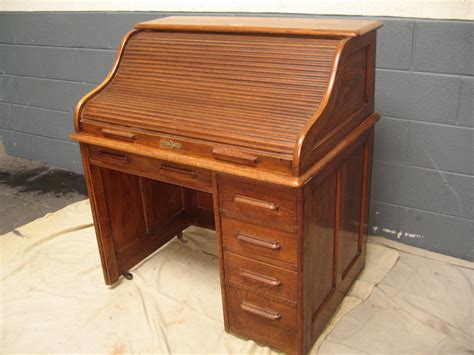 Small Oak Roll Top Desk | 619252 | Sellingantiques.co.uk