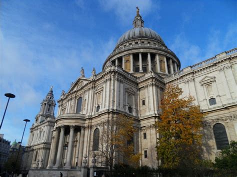 Famous Historic Buildings & Archaeological Sites in England United ...