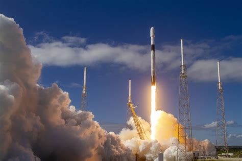 SpaceX launches Starlink satellites with first reused rocket nose - UPI.com