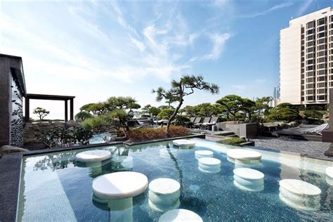 Paradise Hotel Busan - Compare Deals