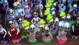 Day Of The Dead Ladies Figurines Free Stock Photo - Public Domain Pictures