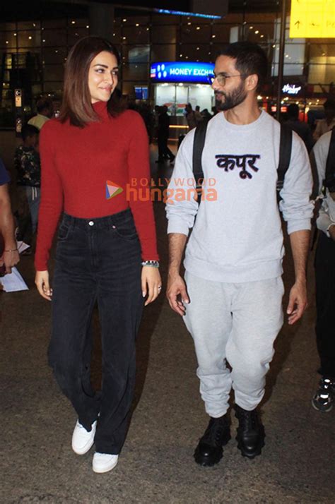 Photos Shahid Kapoor and Kriti Sanon snapped at the airport (2) | Kriti ...