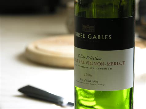 File:Wine bottle.JPG - Wikipedia