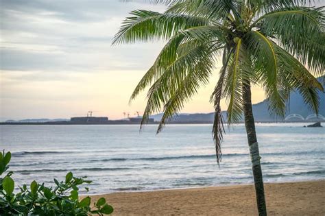 10 Best Beaches in Hainan - Which Hainan Beach is Best For You? – Go Guides