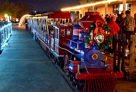 Christmas Train Rides Near Me 2024 Schedule Usa - Inez Reggie