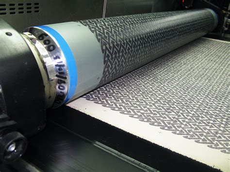 Rotary Screen printing of Rabanna pattern! #printing #fabric #linen # ...