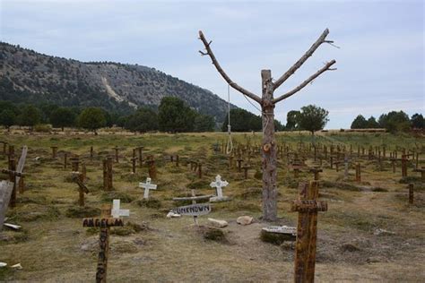 Sad Hill Cemetery (Santo Domingo de Silos) - TripAdvisor