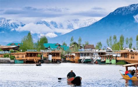 Kashmir Itinerary – Trip to heaven in 7 Days – Aajkerkatha