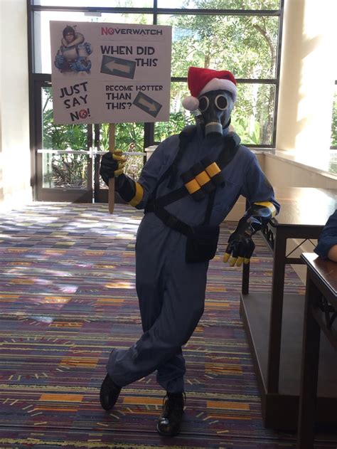 TF2 pyro cosplay - 9GAG