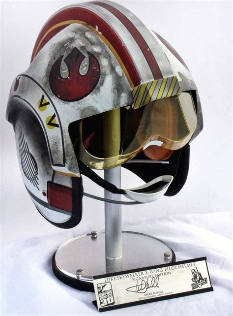 Luke Skywalker X-Wing Pilot Helmet – Signature Edition (Star Wars) – Time to collect