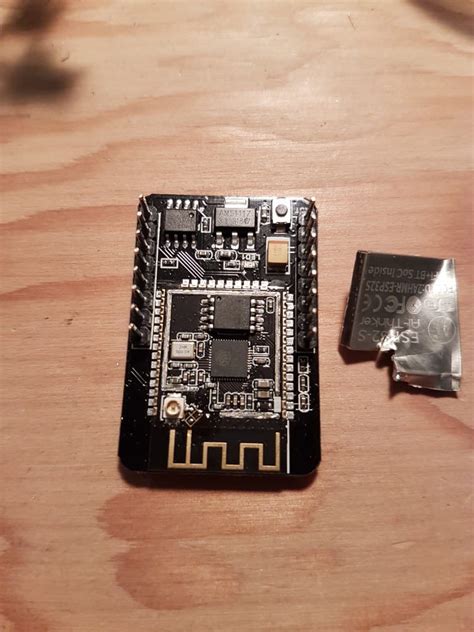 ESP32-Cam Antenna Workaround – Mark’s Bench