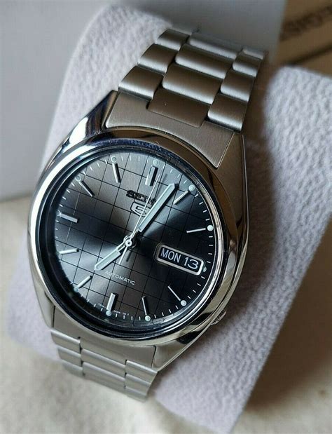 Seiko 5 SNXF07 Price, Specs, Market Insights | WatchCharts