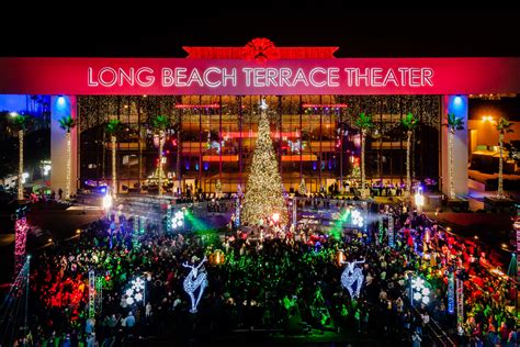 Long Beach kicks off the holiday season with tree lighting extravaganza - Signal Tribune