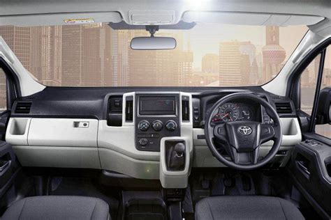 Toyota Hiace 2024 Commuter Manual Price, Review and Specs for December 2024