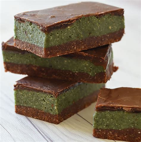 No Bake Raw Peppermint Slice – Amy Innes