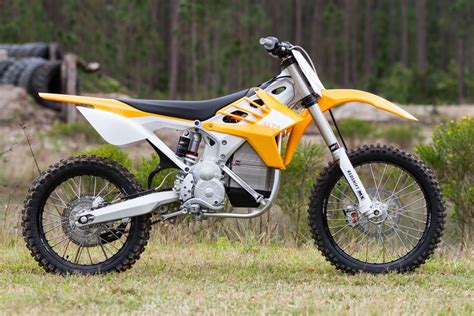 This Motorcycle Sold Me On Electric Dirt Bikes