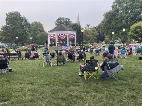 Norwalk Photos: August 5th Concert on the Norwalk Green | Nancy on Norwalk