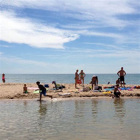 6 Little-Known Lake Michigan Beaches