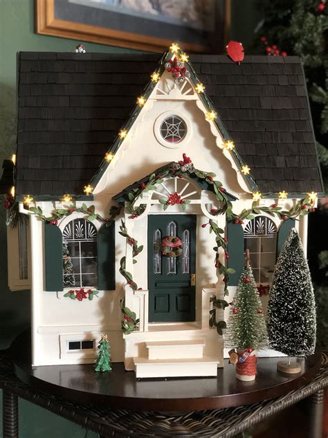 Pin by Lisette Casey on Lafayette Dollhouse | Christmas dollhouse, Holiday decor, Miniature houses