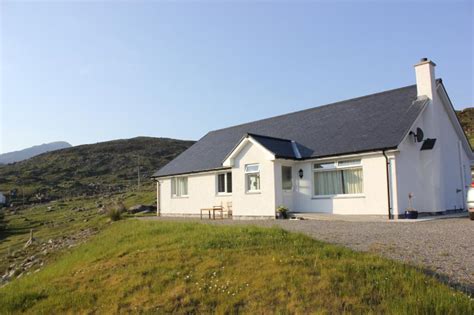 Sonas Cottage UPDATED 2024: 1 Bedroom Cottage in Isle of Harris with DVD Player and Central ...