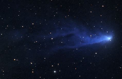 Chaotic Blue Comet - CometWatch