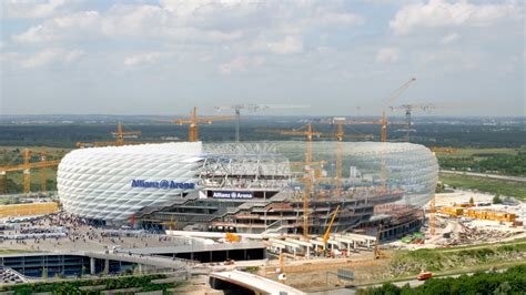 Allianz Arena (Munich, Germany) time lapse | panTerra - YouTube