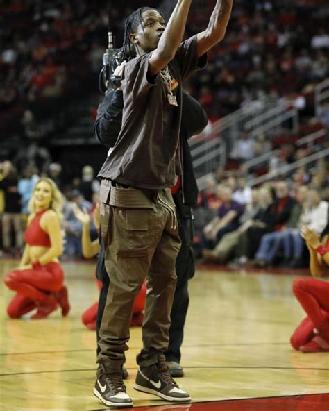 How Travis Scott Rocks Nike SB Dunks | Nice Kicks