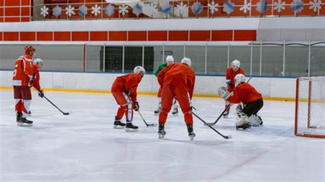 What Constitutes Icing In Hockey ? - Metro League