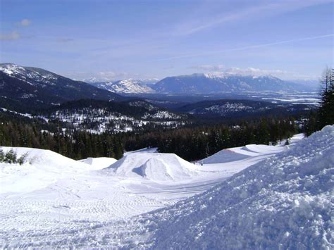 Beautiful Whitefish Montana Skiing: Winter Guide 2021 - Icy Tales