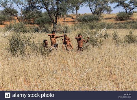 Kalahari Bushmen Stock Photos & Kalahari Bushmen Stock Images - Alamy