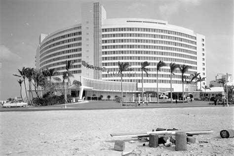 Fountain Bleu Hotel Miami Beach